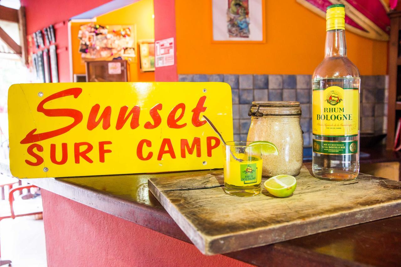 Sunset Surf Camp Hostel Saint-Francois  Bagian luar foto