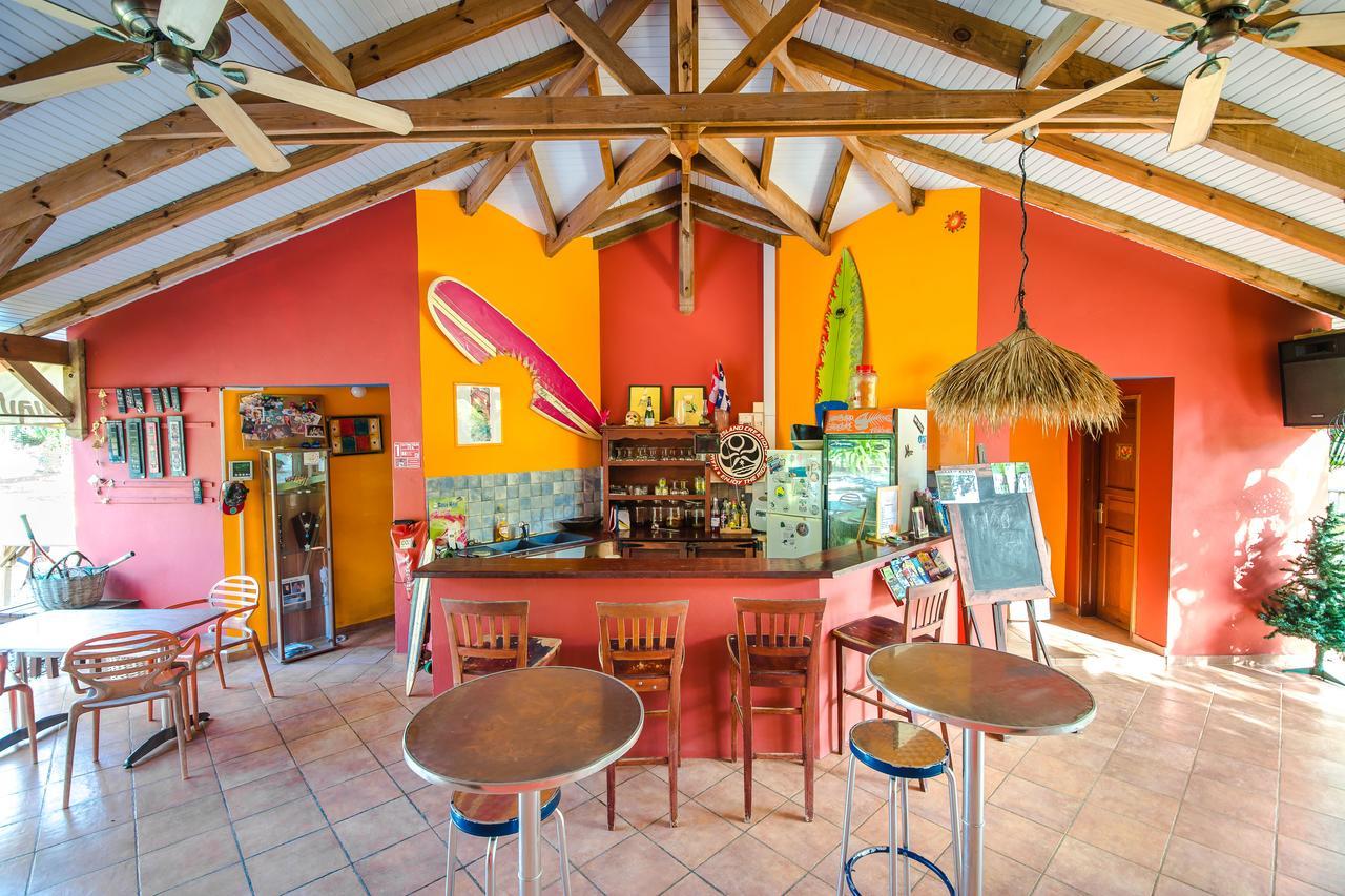 Sunset Surf Camp Hostel Saint-Francois  Bagian luar foto